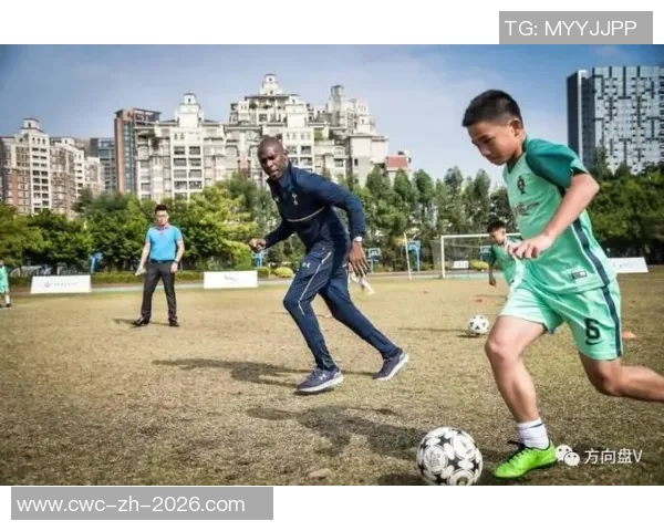 超级足球先生公益服助力青少年足球梦想传递温暖与希望