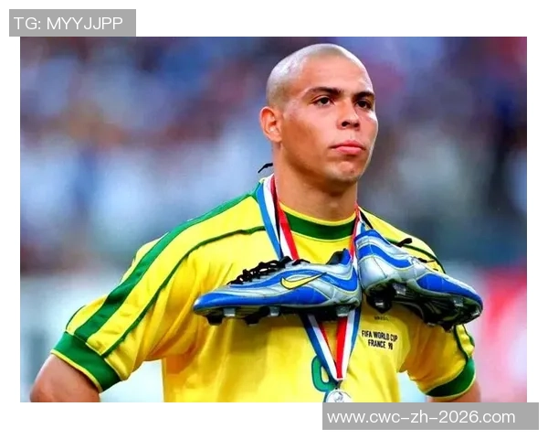 足球大师胡尔克的传奇之路与他在绿茵场上的辉煌成就揭秘